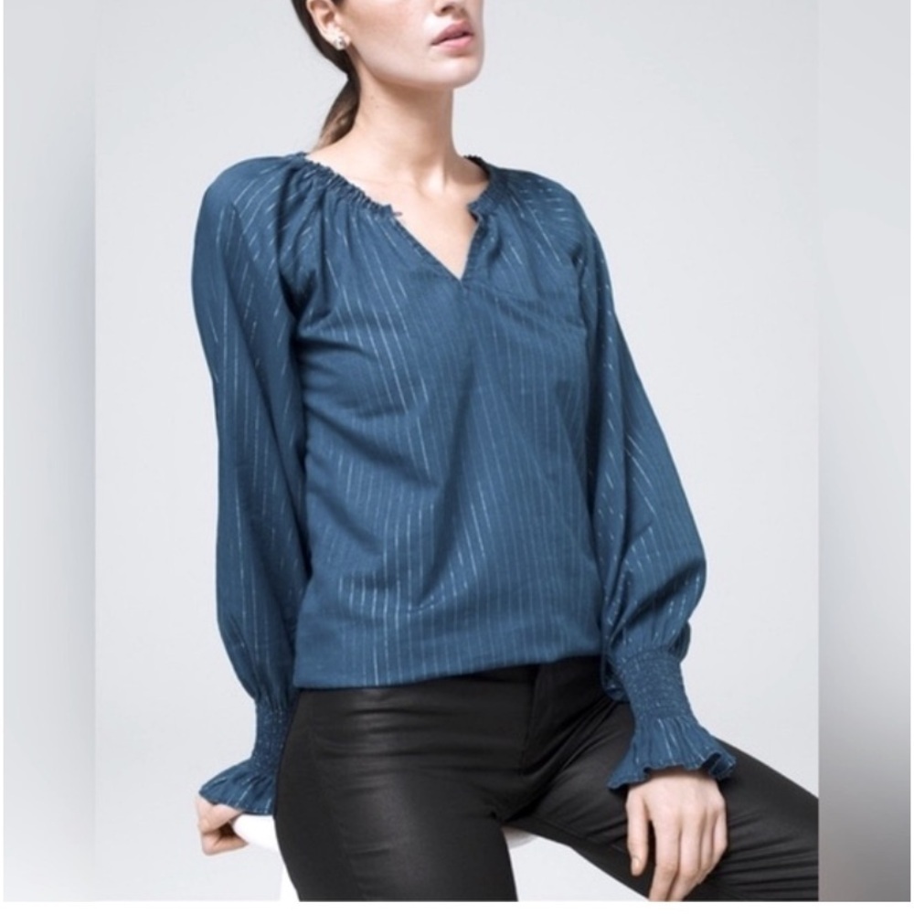 White House Black Market Blue Silver Lurex Chambray Striped Blouse XS
